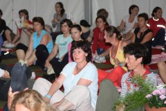 Women-08-063